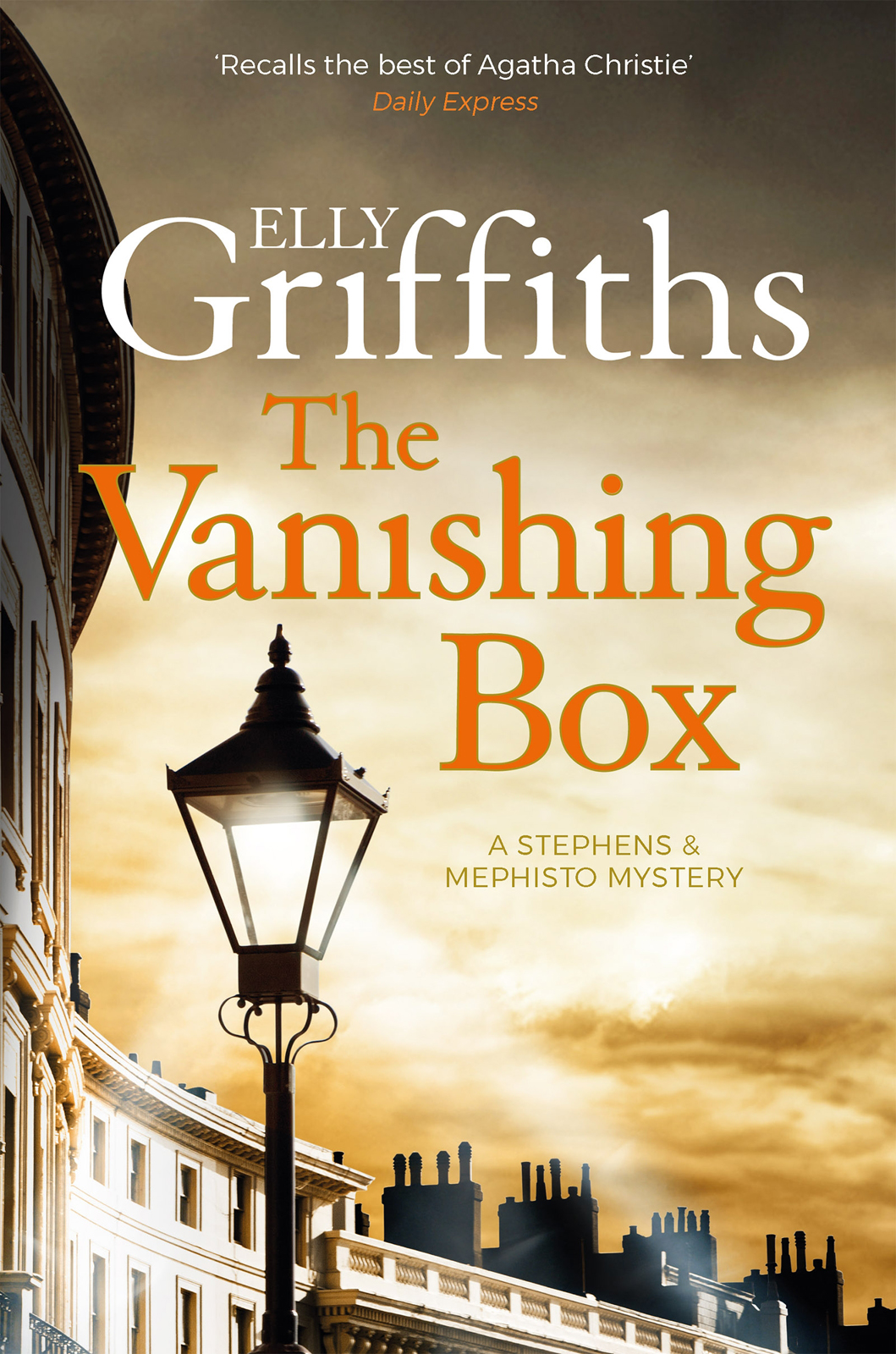 The Vanishing Box Elly Griffiths Griffiths Elly