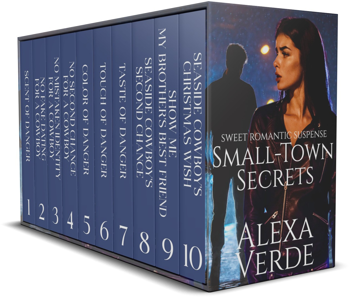 Smalltown Secrets Verde Alexa