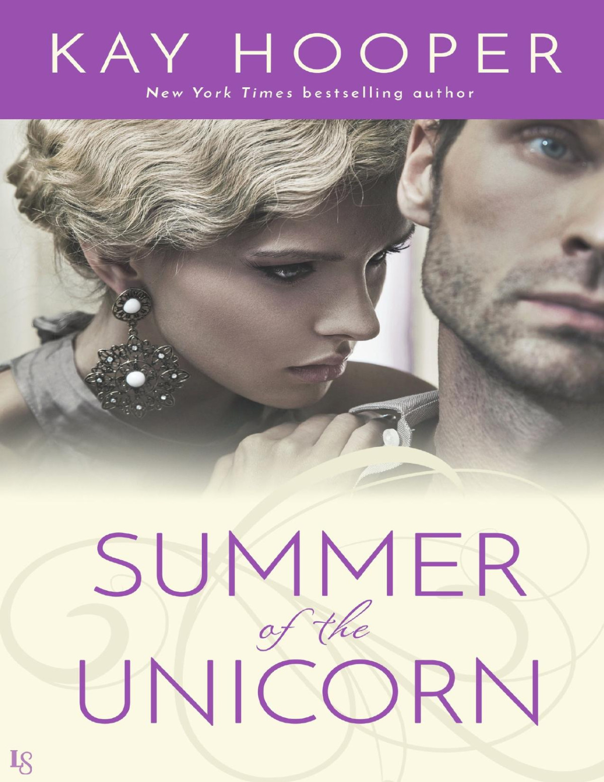 Summer Of The Unicorn Kay Hooper
