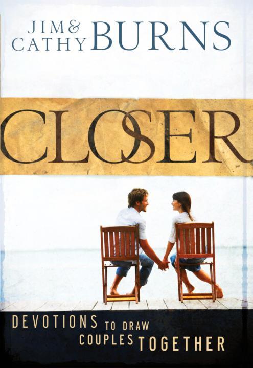 Closer 52 Devotions To Draw Couples Together