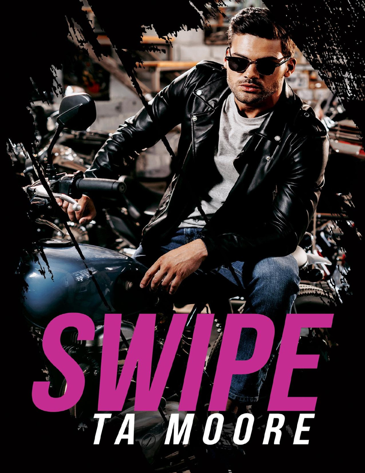 Swipe Ta Moore
