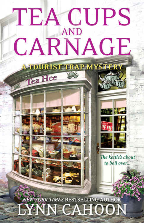 Tea Cups And Carnage Tourist Trap Mystery 7 Lynn Cahoon