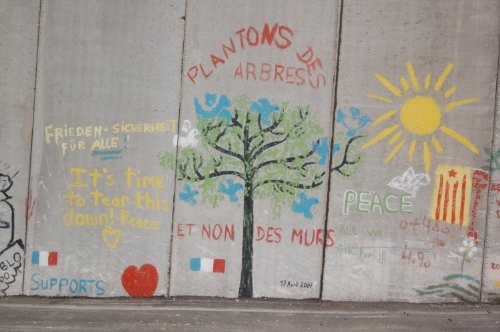 Political Graffiti On The West Bank Wall In Israel Palestine Steven T Olberg