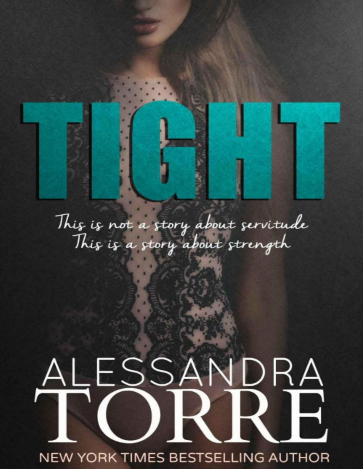 Tight Alessandra Torre