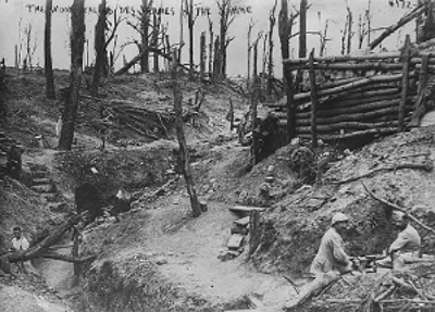 A Hobbit A Wardrobe And A Great War How J R R Tolkien And C S Lewis Rediscovered Faith Friendship And Heroism In The Cataclysm Of 19141918 Joseph Loconte