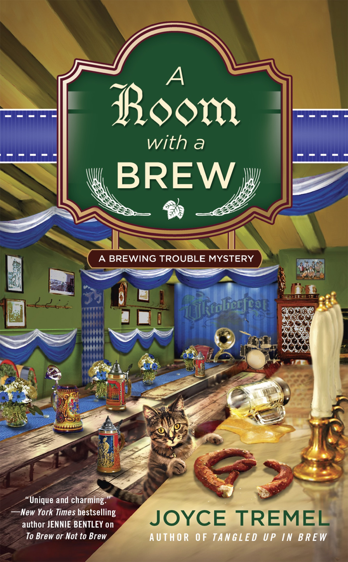 A Room With A Brew Brewing Trouble Mystery 3 Joyce Tremel
