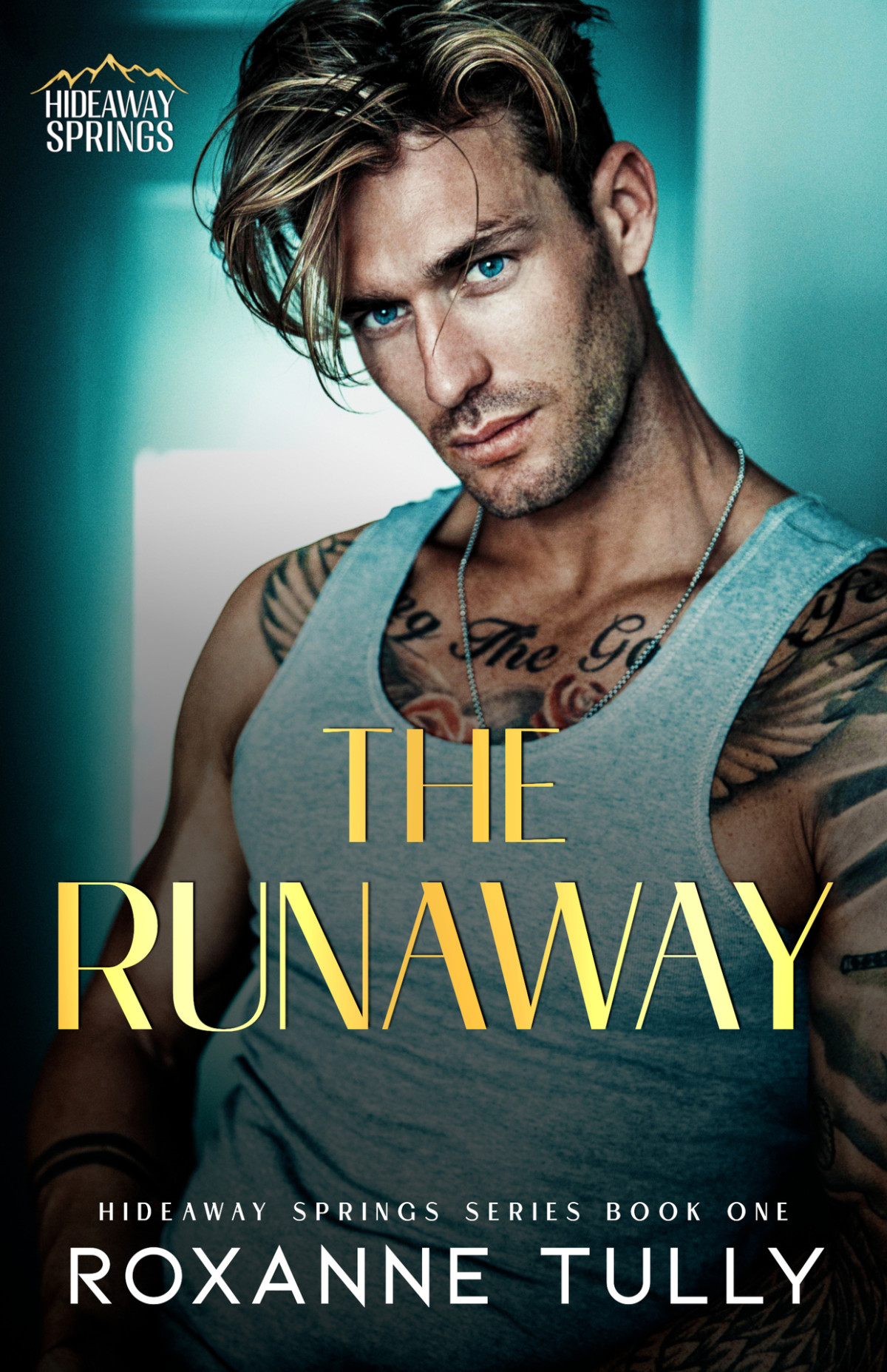 The Runaway A Small Town Runaway Bride Hockey Romance Roxanne Tully