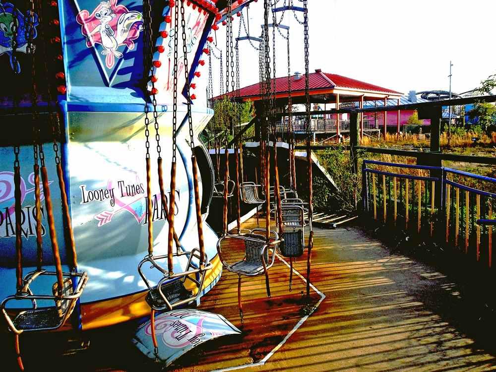 Abandoned Takakanonuma Amusement Park In Japan Photo Gallery Photo Booksphoto Albumphoto Displayphoto Journalphoto Storyphoto Travelertravel Bookstravel Photos John Parker