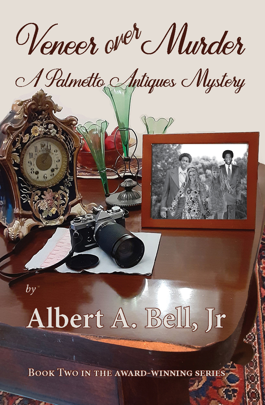 Veneer Over Murder A Palmetto Antiques Mystery Albert Bell