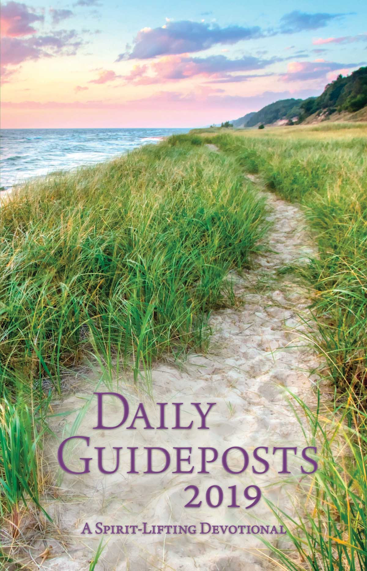 Daily Guideposts 2019 Guideposts
