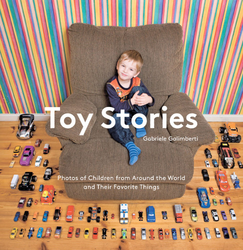 Toy Stories Photos Of Children From Around The World And Their Favorite Things Gabriele Galimberti